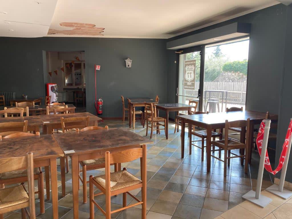 Route77 restaurant